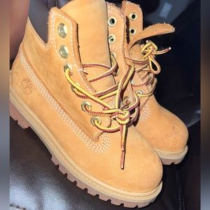 Size 11c 6inch timberland in fair condition